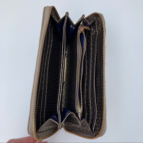 Leather studded wallet clutch - Picture 8 of 8